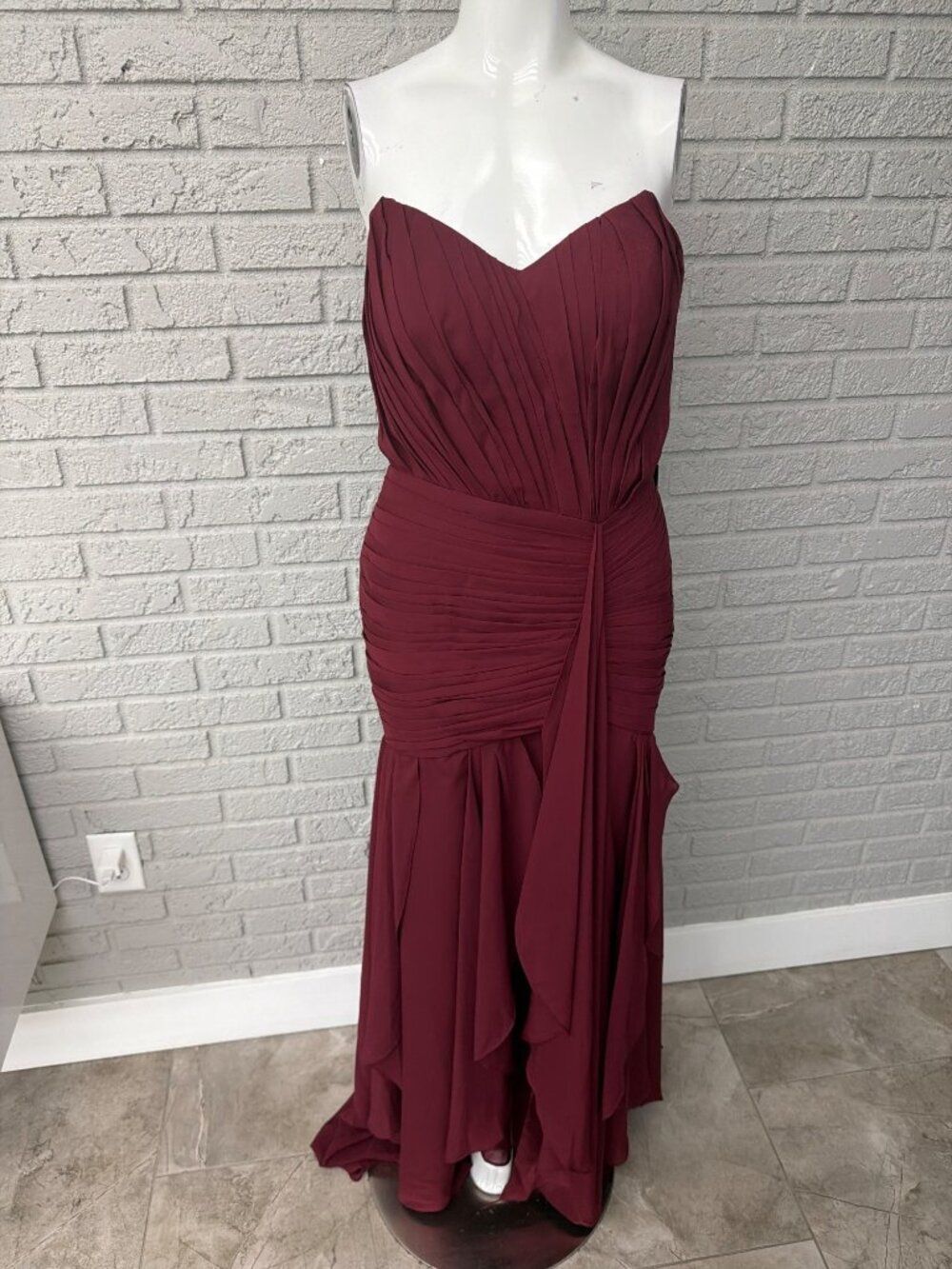Suzhou Burgundy Strapless Pleated Georgette maxi Dress Size 4
